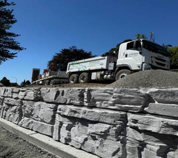 A truck on a hill

AI-generated content may be incorrect.
