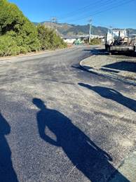 Shadows of people on a road

AI-generated content may be incorrect.